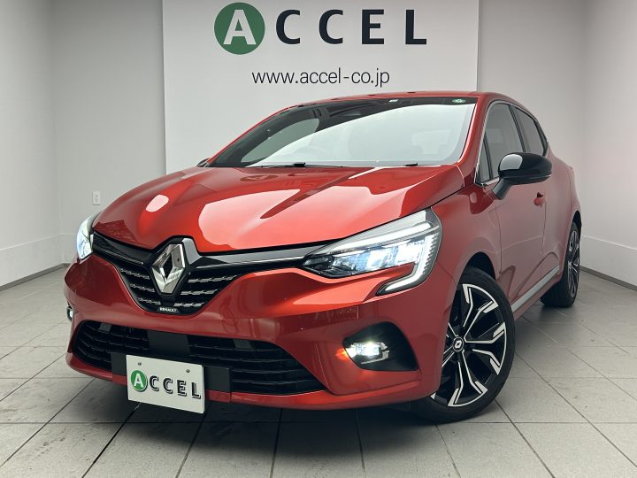 ルノー　ルーテシア　インテンス　プラス　ACC　ブラックレザー/ヒーター　カープレイ対応ディスプレイオーディオ　バックカメラ　ブラインドスポットアシスト　ドライブレコーダー