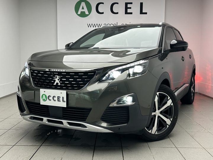 プジョー　3008　GTライン　ACC　パノラマルーフ　ハーフレザー/ヒーター　カープレイ対応ディスプレイオーディオ　バック＆サイドカメラ　ブラインドスポットモニター