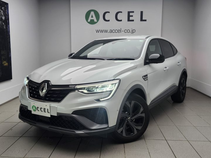 ルノー　アルカナ　RSライン　E-テック　ハイブリッド　ACC　ハーフレザー/ヒーター　カープレイ対応/360°カメラ　レーンアシスト＆ブラインドアシスト　LEDライト　アンビエントライト