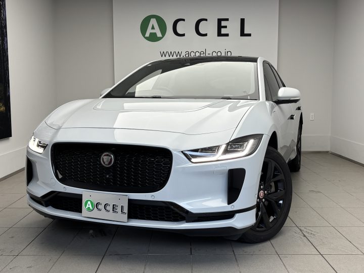 ジャガー　Iペイス　HSE　ACC　サンルーフ　レッドレザー/ヒーター　純正ナビ/サラウンドカメラ　液晶メーター　ブラインドスポット　電動テールゲート